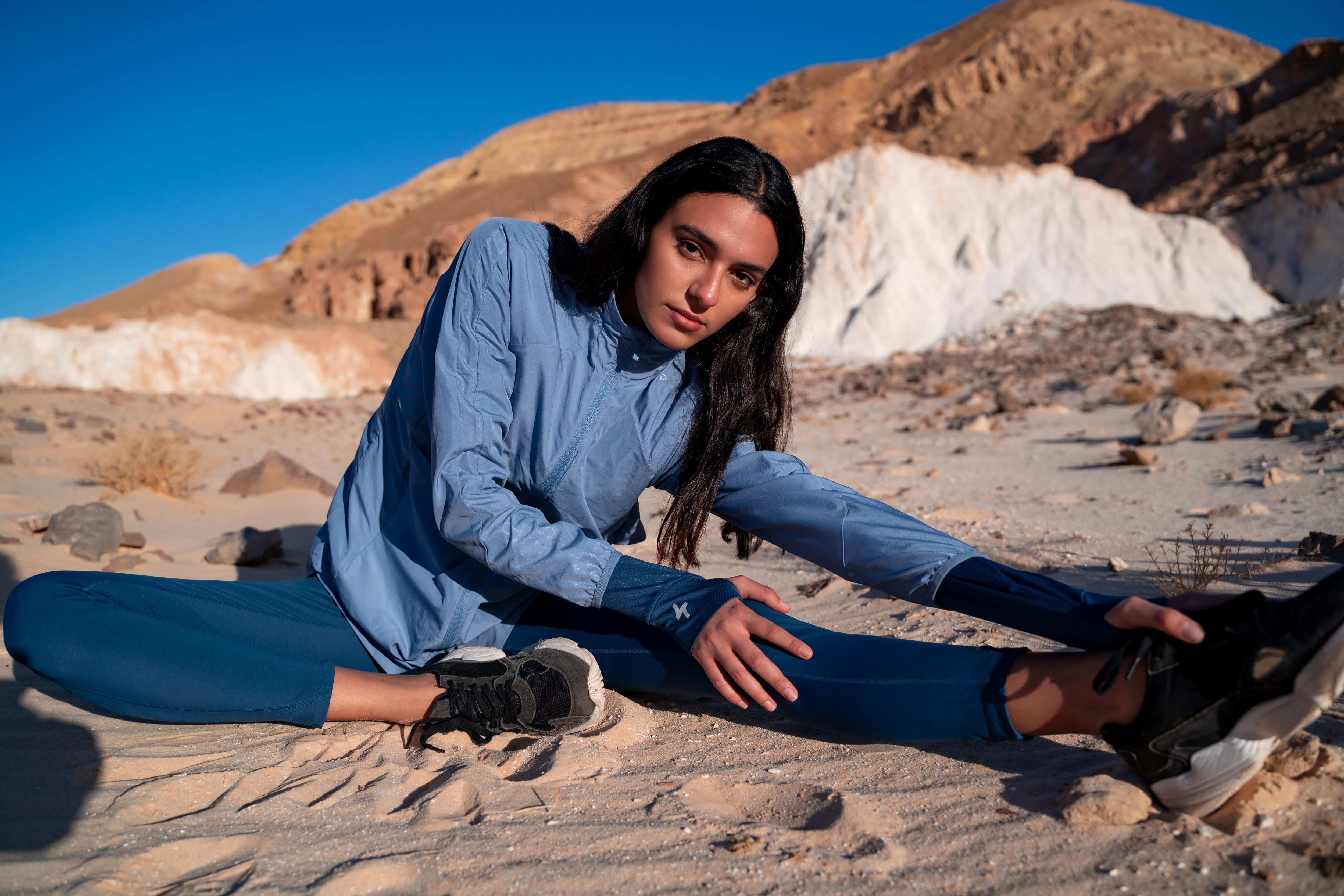 Long Sleeve vs. Short Sleeve Yoga Tops: Which Is Right For You?