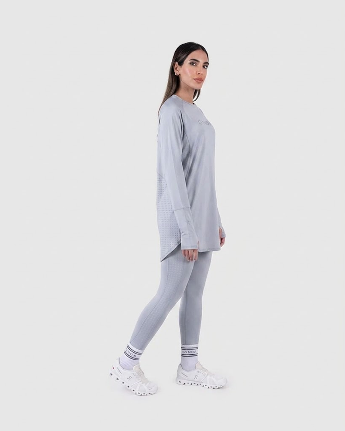 THE ALL-WEATHER SET