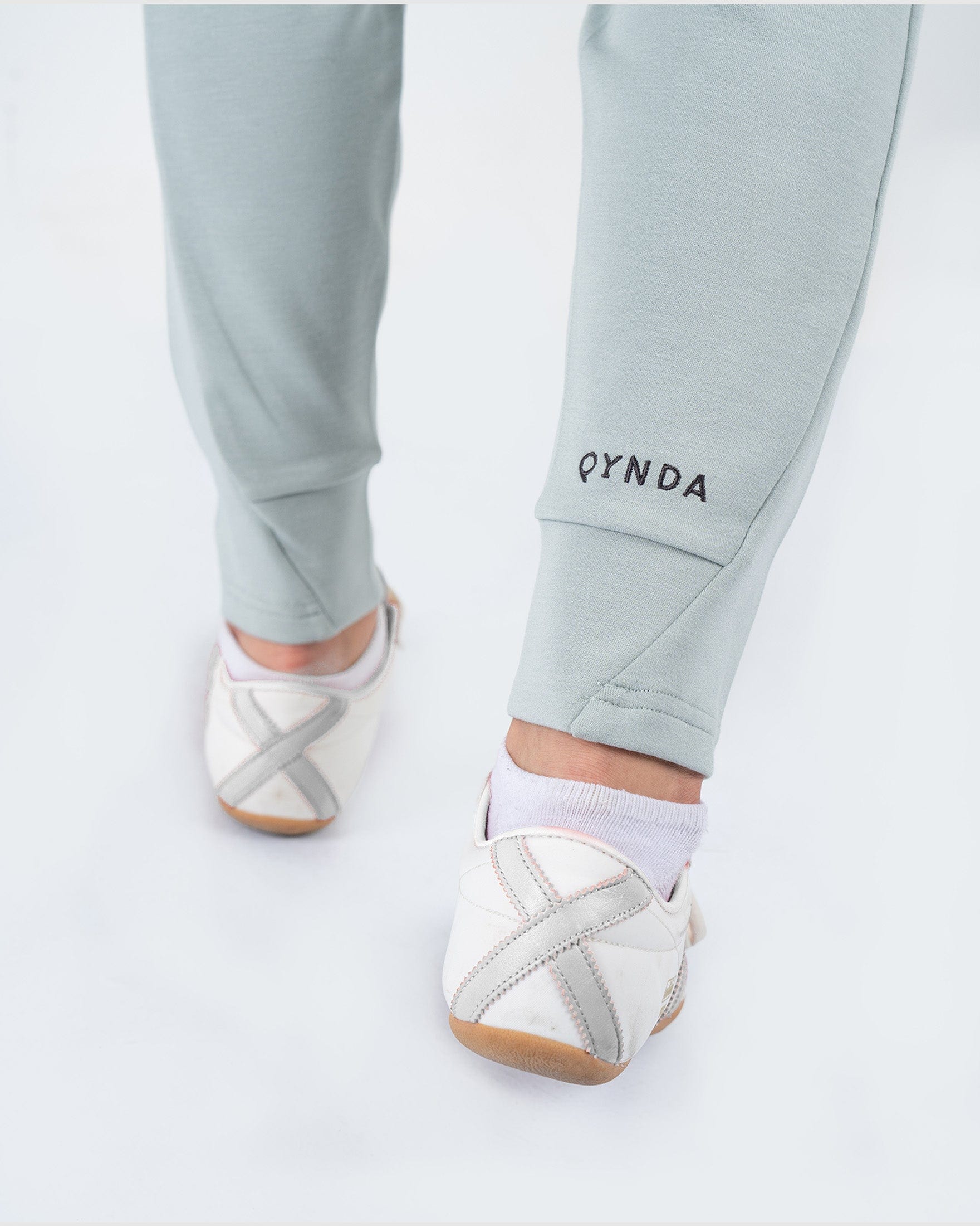 #Color_French Grey