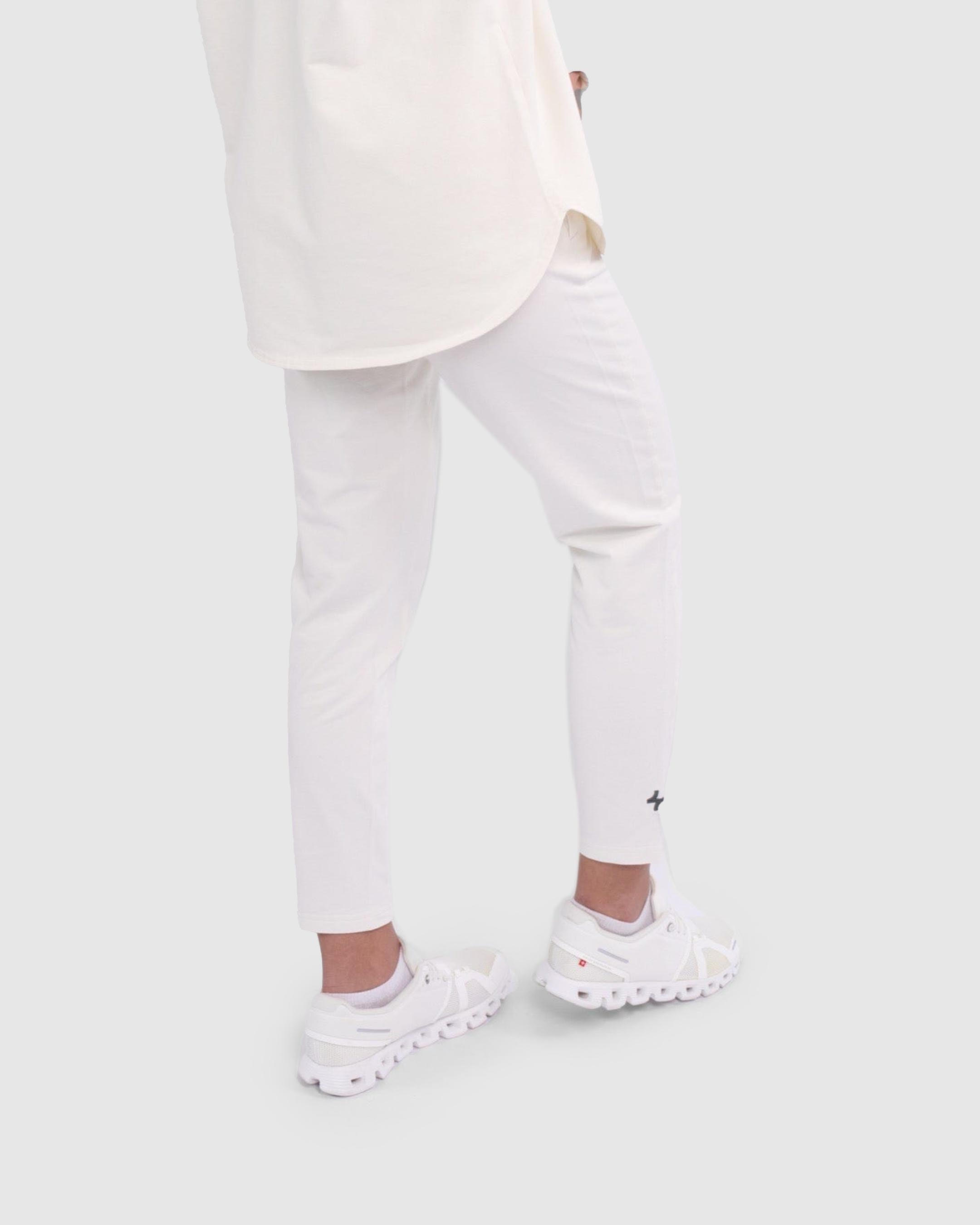 #Color_Off White