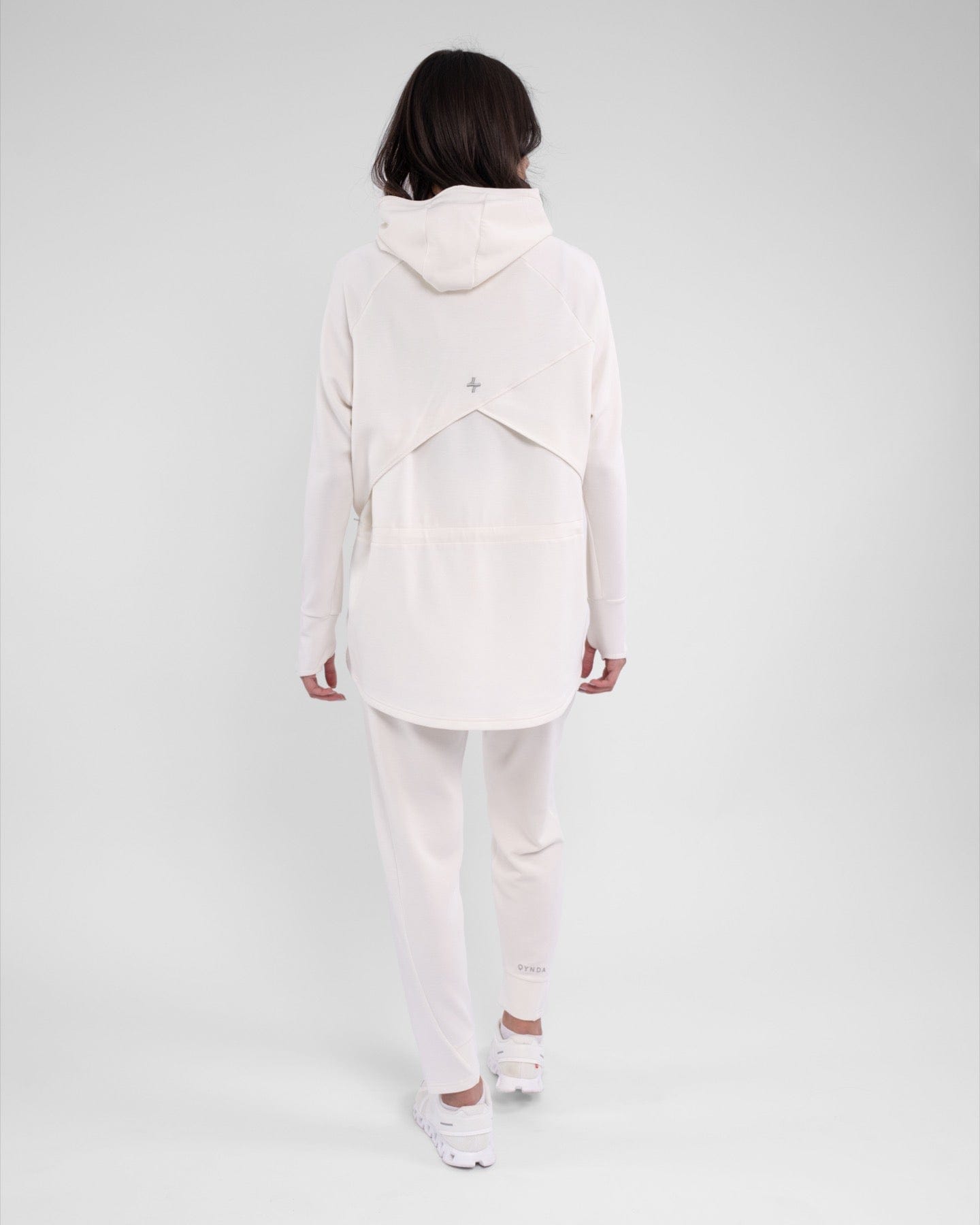 #Color_Off White