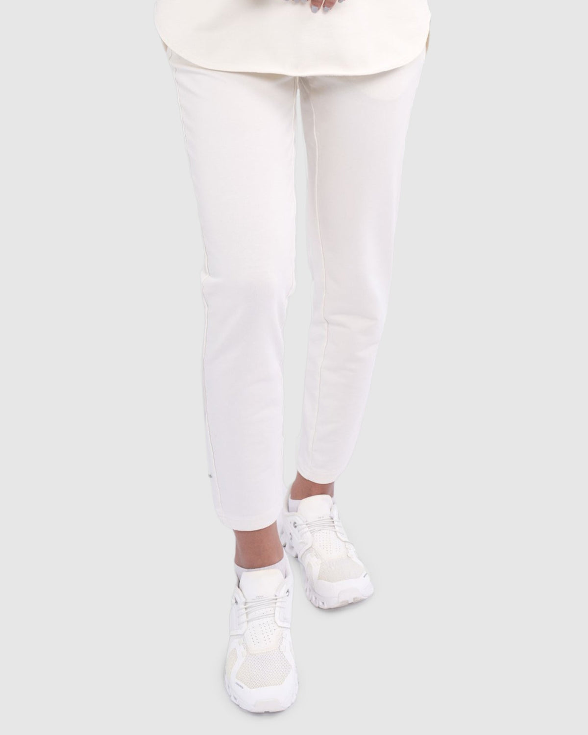 #Color_Off White